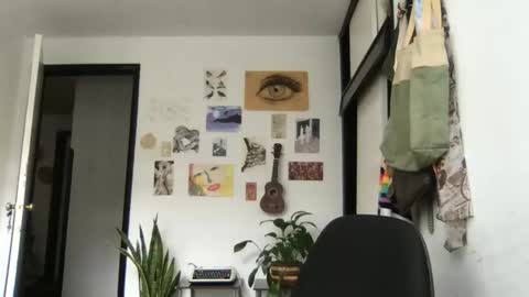  Camille   online show from April 7, 5:02 pm