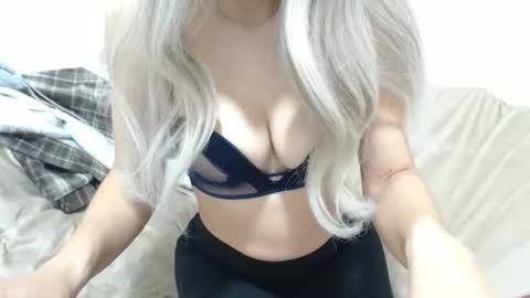 CamilleBunny online show from March 25, 2:17 am