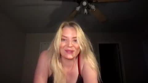 camilleclairexo online show from April 30, 5:36 am