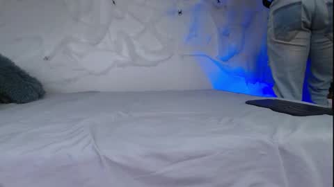 camilo_contre21 online show from October 28, 6:21 pm