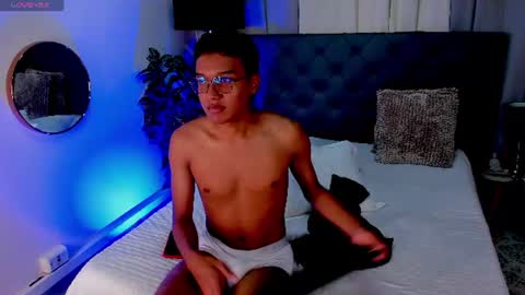 camilo_santoss online show from July 1, 12:51 pm