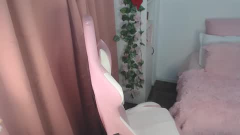  Nicole   online show from February 25, 3:05 am