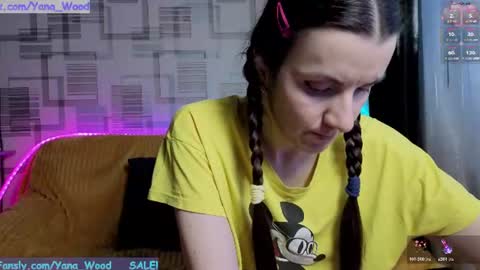 Snapshot of camkitana01 chatting on June 23, 10:46 am Kitana online show from June 23, 10:46 am