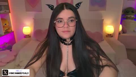   Lets reach 200 thumbs up  online show from January 11, 7:08 pm