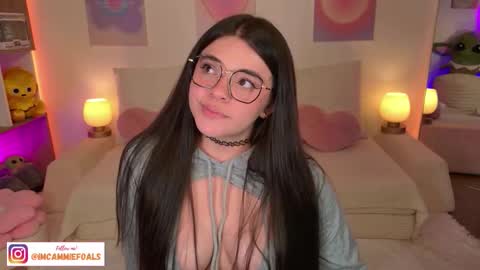   Lets reach 200 thumbs up  online show from January 13, 7:08 pm