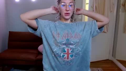 MissCandiJones online show from November 14, 5:33 pm