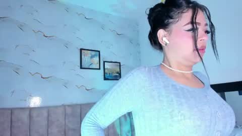 CANDICE WAYNE online show from June 19, 11:14 am