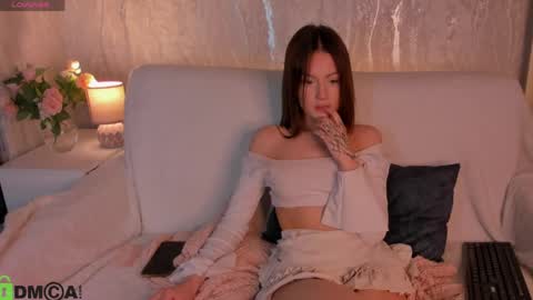 Candy online show from May 11, 9:37 am