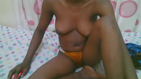 Snapshot of candy_lisah chatting on February 26, 7:24 pm Lisa online show from February 26, 7:24 pm