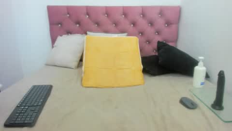 Snapshot of candy_liss18 chatting on June 22, 3:25 am liss sophia online show from June 22, 3:25 am