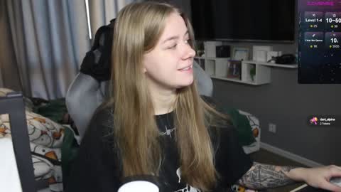 Megan online show from December 11, 9:19 am