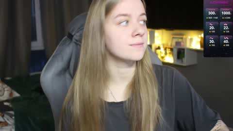 Megan online show from December 19, 1:18 pm