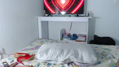 Candy online show from March 31, 2:17 pm
