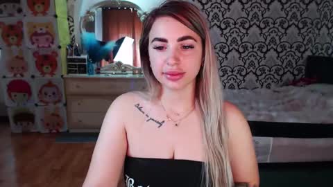 candygirlxxx9 online show from May 25, 7:14 am