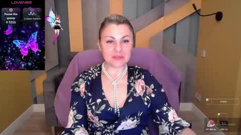 CandyLons online show from November 4, 6:45 am