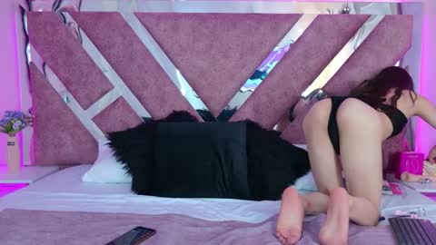 Snapshot of candyluxury_ chatting on March 29, 12:16 pm candyluxury_ online show from March 29, 12:16 pm