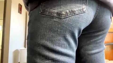 candypeachass online show from February 16, 6:59 pm