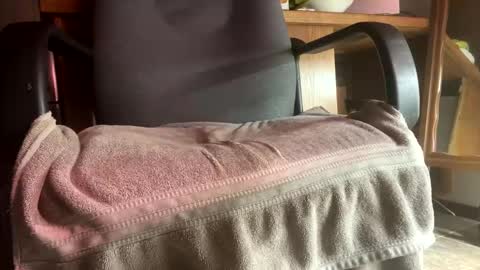 candypeachass online show from April 24, 5:43 am