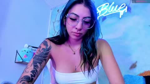 candyrisex online show from May 25, 8:53 am