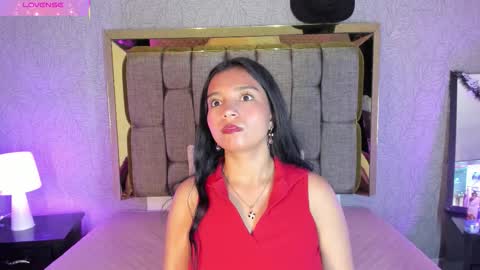 Snapshot of candys_victoria chatting on November 19, 2:44 am Candys Victoria online show from November 19, 2:44 am