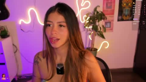 Camilla online show from May 17, 1:14 am