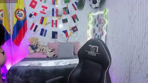 Snapshot of candyy_tay1 chatting on July 3, 11:49 am CANDYY online show from July 3, 11:49 am