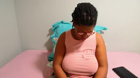 candyyumsaerolaxx online show from July 11, 7:22 am