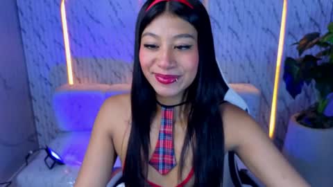 Canela  online show from May 24, 12:32 pm