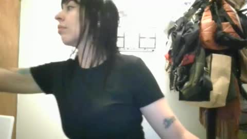 canelastar online show from April 24, 6:21 pm