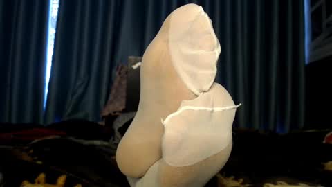 Miss Di online show from December 15, 8:08 am