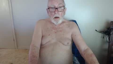 capt5105 online show from April 19, 10:01 pm