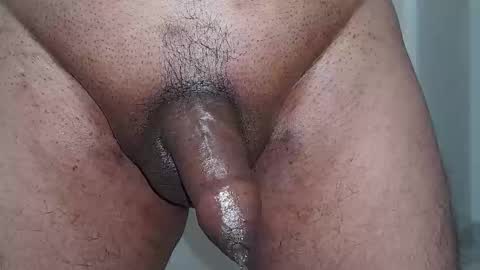 Snapshot of captain_juicyprecum chatting on February 24, 4:54 am captian juicyprecum online show from February 24, 4:54 am