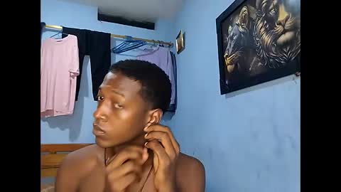 Elnegroexticoxxx online show from March 30, 6:14 am