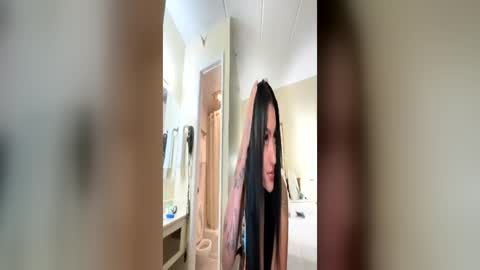 caramelmami26 online show from June 13, 1:14 am