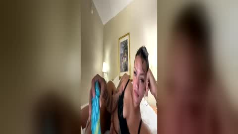 caramelmami26 online show from June 14, 1:35 pm