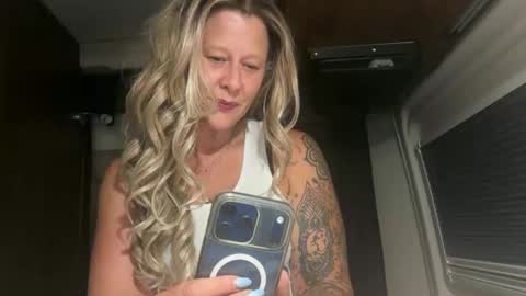 carebear5719 online show from April 19, 2:55 am