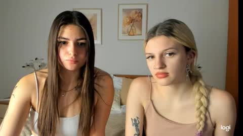 Snapshot of caressyourself chatting on January 13, 2:32 pm caressyourself online show from January 13, 2:32 pm