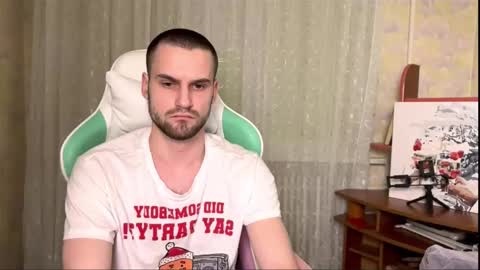 Cari online show from December 13, 7:53 pm