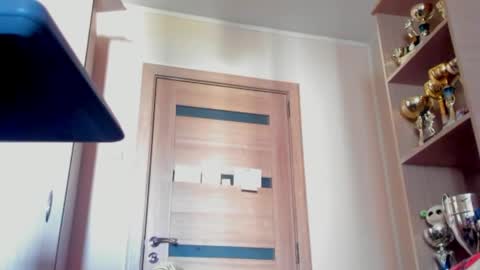 Snapshot of carin_the_body chatting on April 20, 11:57 am Laz online show from April 20, 11:57 am