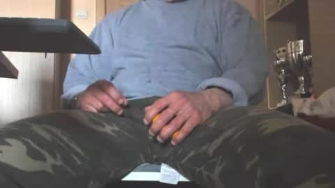 Snapshot of carin_the_body chatting on April 23, 3:36 pm Laz online show from April 23, 3:36 pm