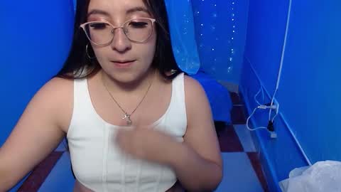 carla_999 online show from January 12, 1:38 pm