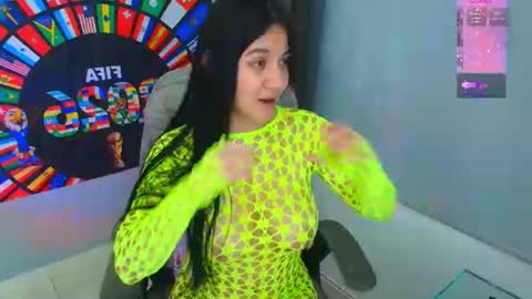 Snapshot of carla_rossi chatting on July 10, 9:28 pm Carla online show from July 10, 9:28 pm