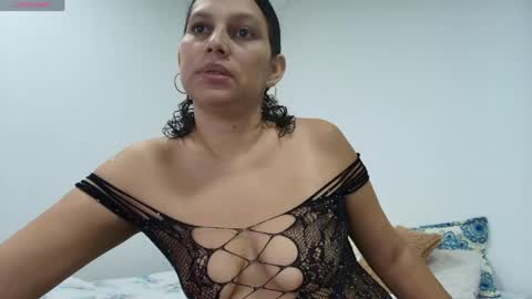 carlaantonellii online show from May 20, 1:06 pm