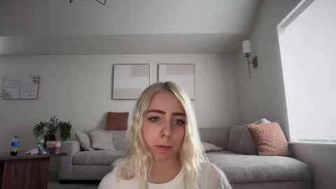 carlee online show from February 3, 6:13 pm