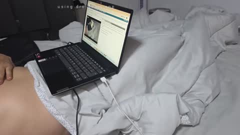 carlosmature online show from April 12, 12:43 pm