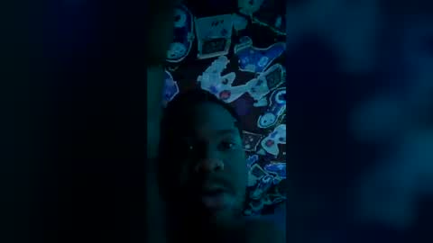Snapshot of carlylecoop chatting on July 20, 11:45 am carlylecoop online show from July 20, 11:45 am