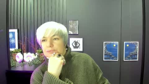 Snapshot of carmensoft chatting on December 21, 8:38 pm Carmen online show from December 21, 8:38 pm