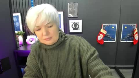 Snapshot of carmensoft chatting on January 17, 8:34 pm Carmen online show from January 17, 8:34 pm