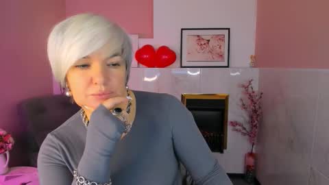 Snapshot of carmensoft chatting on February 9, 8:46 pm Carmen online show from February 9, 8:46 pm