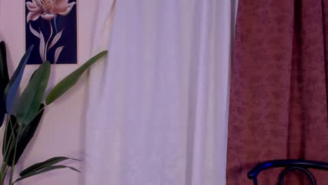CARMILLA ROSS online show from July 14, 12:57 am